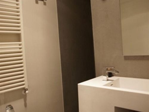 Parigi Pensión 3*